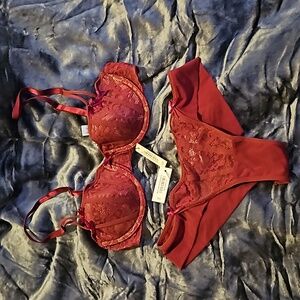 Adore Me - plum burgundy matching bra and panty set 32B , XS